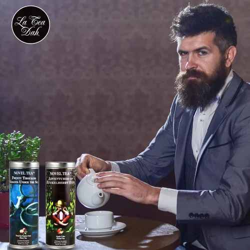 Miniatura 3 de Noveltea Cesta de regalo de té literario de La Tea Dah, 5 tés gourmet, agitador de miel y diario, regalos para escritores y lectores, juego