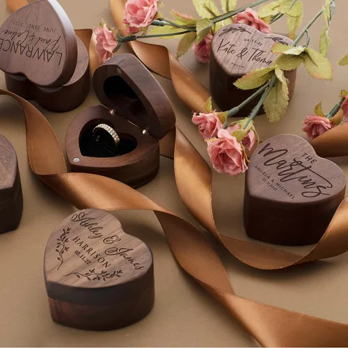 Miniatura 5 de Caja de anillo de madera personalizada, caja de soporte de anillo personalizada, caja de anillo de corazón de madera para ceremonia de boda, 8