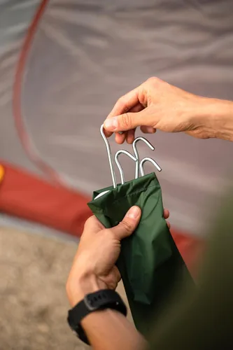 Miniatura 4 de Coghlan's Juego de 4 estacas de acero para tienda de campaña de 7 pulgadas, resistentes al óxido, estacas de 0.197 in de diámetro con gancho de 1