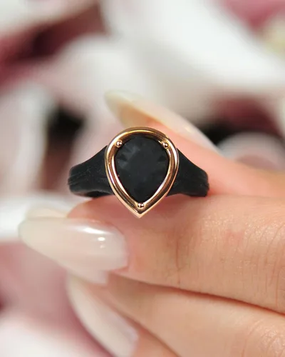 Miniatura 8 de Rinfit Anillos de Silicona para Mujeres - Bandas de Boda de Goma Anillos Apilables Realzador - Conjuntos de Anillos Nupciales de Pera con Marco