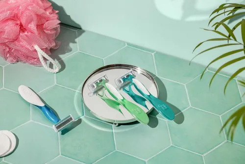 Miniatura 8 de BIC Soleil 4 - Maquinillas de afeitar desechables de 4 cuchillas para mujer, cuchillas flexibles y mango de goma, paquete de 10