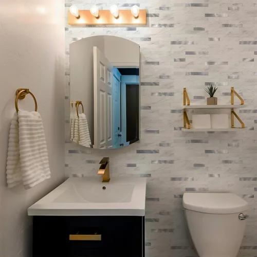 Miniatura 2 de StyloVue 20 hojas para despegar y pegar para cocina, mármol blanco con aspecto de metal plateado que se pega en azulejos para mejorar tu cocina