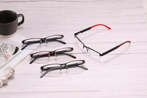 Miniatura 6 de Paquete de 4 lentes de lectura para hombres, lectores de computadora con bloqueo de luz azul, anti rayos UV, fatiga ocular/deslumbramiento, lentes