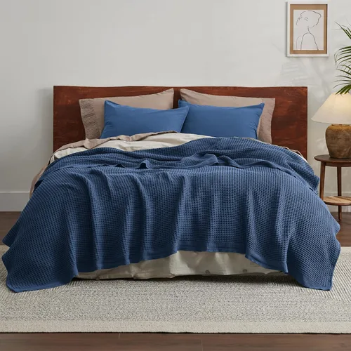 Miniatura 3 de Bedsure Gentlesoft - Manta de 100 % algodón tamaño King para cama, transpirable y suave, gruesa y acogedora, manta de Navidad de tejido gofre, 38
