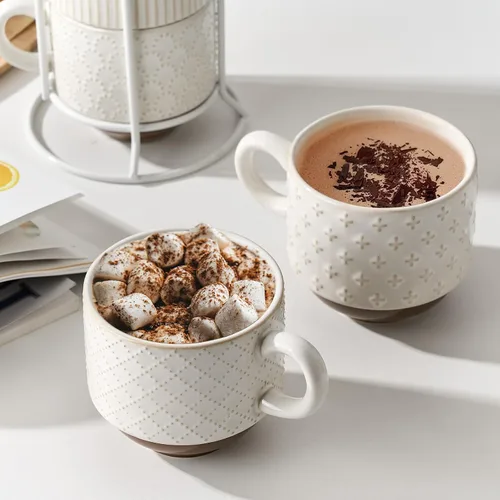 Miniatura 9 de Juego de 4 tazas de café de cerámica grandes con soporte, 15 oz, apilables, tazas de café con relieves diferentes y acanaladas para café con leche