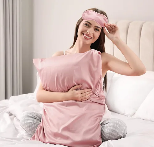 Miniatura 7 de Juego de funda de almohada de satén y máscara de ojos (negro)