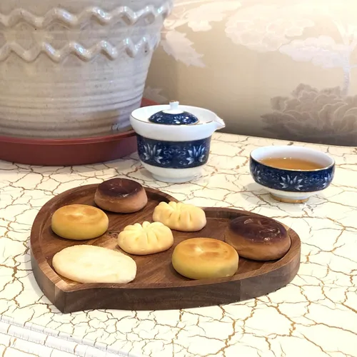 Miniatura 5 de JB Home Collection, Bandeja romántica de madera de acacia con forma de corazón, bandeja para servir aperitivos, pasteles, frutas, frutos secos