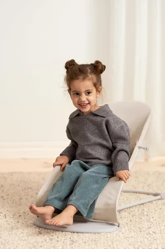 Miniatura 7 de BabyBjörn Bouncer Balance Suave, beige claro, tejido/jersey, tritela Asiento gorila ajustable 2 en 1 para bebé y silla para niños pequeños, recién