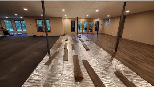 Miniatura 11 de Calefacción eléctrica radiante por suelo radiante para alfombras, suelos laminados y de madera flotante, corte y giro de 15 pies cuadrados para un