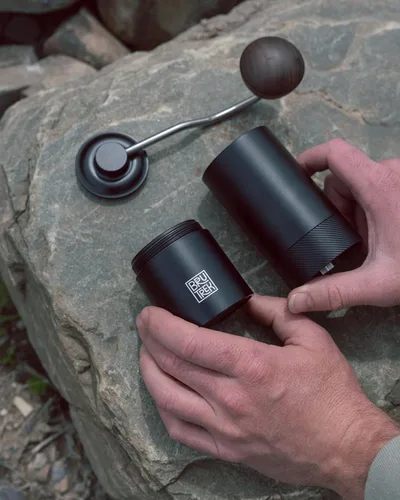 Miniatura 4 de BruTrek® by Planetary Design - Molinillo de mano de café para campamento, molinillo de café duradero de acero inoxidable, ajustes