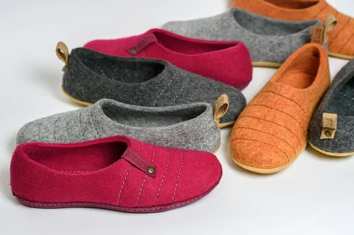 Miniatura 5 de Women's Boiled Wool Slipper with Non Slip Soles - Felted Wool slippers