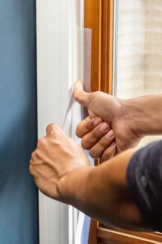 Miniatura 4 de Duck Burlete autoadhesivo de silicona para puertas y ventanas, sella huecos y grietas alrededor de puertas y ventanas, cortado a medida