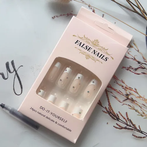 Miniatura 4 de Uñas postizas a presión con punta francesa blanca, uñas postizas largas cuadradas 3D con diamantes de imitación, uñas acrílicas nude, cobertura