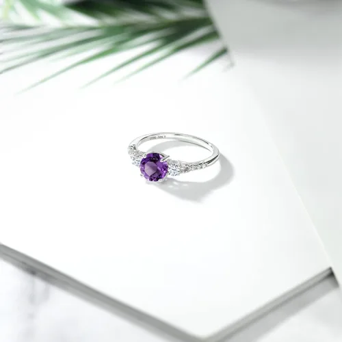 Miniatura 77 de Gem Stone King Anillo de compromiso de 3 piedras preciosas redondas de oro blanco de 10 quilates con piedra natal de 0.236 in con piedra natal