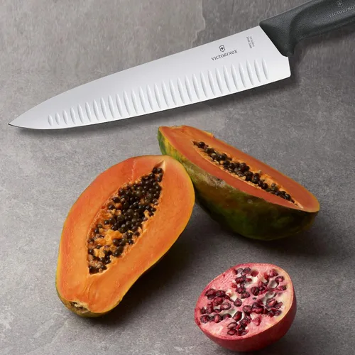 Miniatura 6 de Victorinox Swiss Classic, Cuchillo de trinchar, hoja extra afilada, borde estriado, 9.8 in, mango de plástico, acero inoxidable, negro