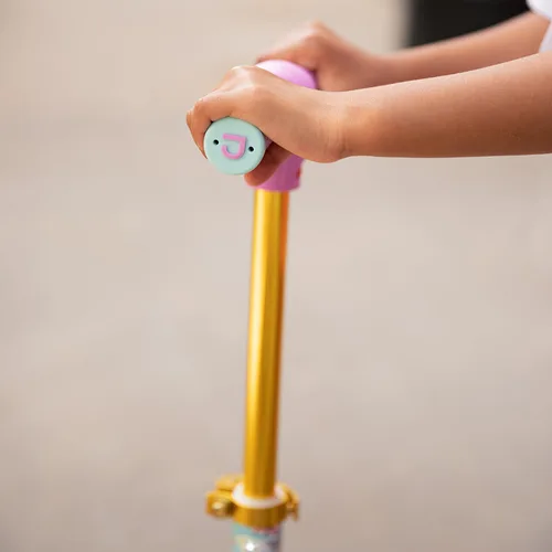 Miniatura 10 de Jetson Character Kids Kick Scooter, luces LED en vástago y ruedas iluminadas, marco ligero, manubrio ajustable en altura, sistema de inclinación