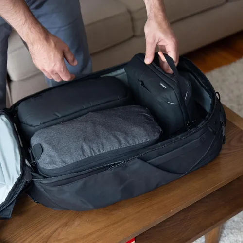 Miniatura 8 de Peak Design Cubo de embalaje, carbón, cubo de equipaje resistente a la intemperie con organización de doble compartimento, expansión y compresión