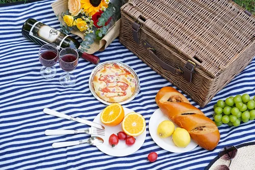 Miniatura 9 de Cesta de picnic para 2 personas – Cestas con enfriador y manta de picnic, cesta de picnic clásica de mimbre con alfombrilla de playa impermeable y a