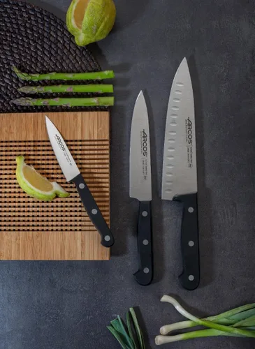 Miniatura 5 de ARCOS Juego de cuchillos de 3 piezas en acero inoxidable. 2 cuchillos de chef y 1 cuchillo de pelar. Cuchillos de cocina profesionales con mango