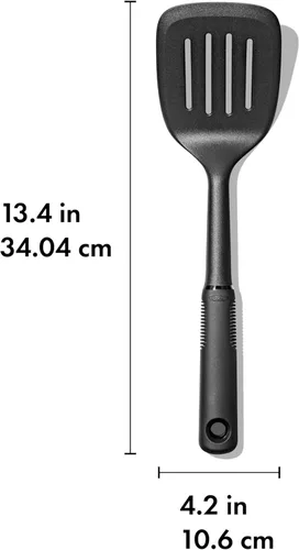 Miniatura 5 de OXO Good Grips cucharón de nylon, Volteador cuadrado de nailon, paquete de de 1, Negro