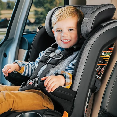 Miniatura 8 de Chicco MyFit Harness + Booster Car Seat, 5-Point Harness and High Back Seat Haven
