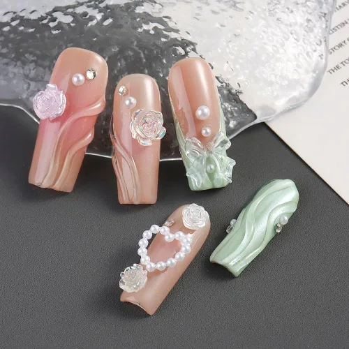 Miniatura 5 de Dijes de Uñas 3D Multiformas, Aurora Rosa Camelia Mariposa Flor Acrílica Lazo Transparente Corazón Blanco Perlas de Respaldo Plano Decoración