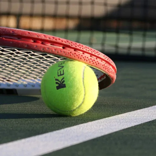 Miniatura 5 de KEVENZ Paquete de 6 pelotas de tenis presurizadas, 2 latas con diseño de sello, pelotas avanzadas para todas las canchas, altamente elásticas, más