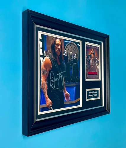 Miniatura 3 de Danny Trejo - Foto firmada en marco de madera de lujo hecho a mano y certificado de autenticidad de miembro de AFTAL Autenticidad Película Película