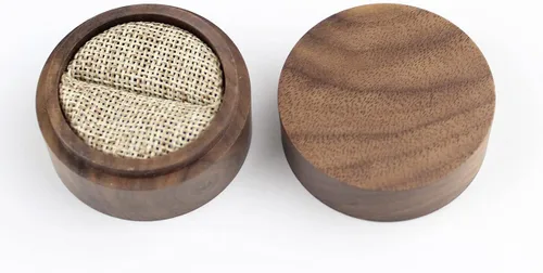 Miniatura 3 de Caja de anillo de compromiso pequeña de madera de nogal rústico, mini caja redonda de madera maciza para almacenamiento de anillos de boda