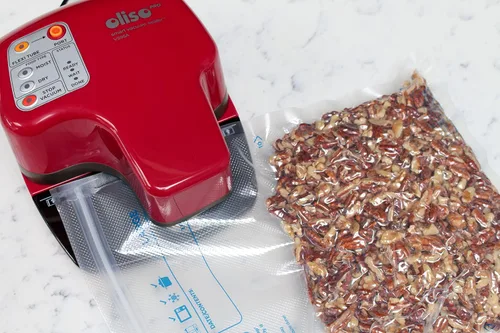 Miniatura 2 de Oliso Pro VS95A - Sellador al vacío inteligente para almacenamiento de alimentos, color rojo
