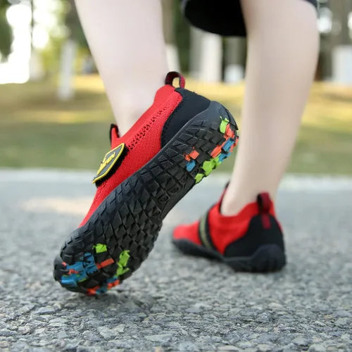 Miniatura 5 de UBFEN Zapatos de agua para niños y niñas, de secado rápido, ligeros, calcetines acuáticos para niños pequeños y grandes, zapatos de natación