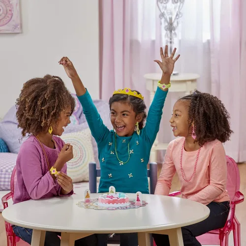 Miniatura 5 de Hasbro Gaming Pretty Pretty Princess: Edition Juego de Mesa con Princesas de Disney, Juego de Vestirse con Joyas para Niños de 5 Años en Adelante