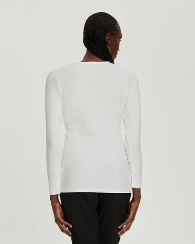 Miniatura 3 de Camiseta de manga larga elástica con cruz blanca, perfecta para debajo del uniforme.