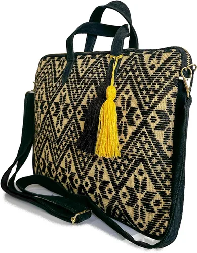 Miniatura 4 de Funda para portátil de 13" "Martha", fabricada por Jühue Artesanal, Funda negra para portátil, funda para portátil hecha a mano hecha en México