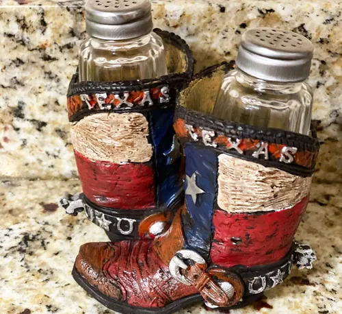 Miniatura 6 de Urbalabs - Botas de cerámica con bandera de Texas, salero y pimentero occidental, carrito, granja, mesa de comedor, cocina, decoración de encimera