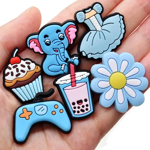 Miniatura 4 de Papacharms Lote de dijes para zapatos al azar diferentes 305070100150200 piezas de PVC mezclados vibrantes y lindas formas para decoración