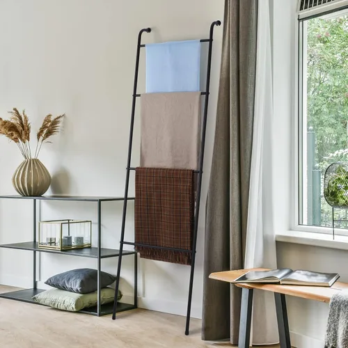 Miniatura 5 de Escalera para Mantas Soporte Decorativo Portador de Toallas para Baño, Soporte de Metal Apoyado en Pared para Secar Colchas para Sala de Estar