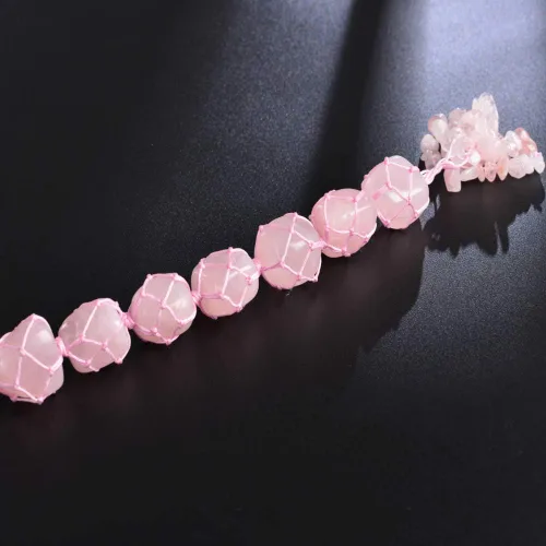 Miniatura 3 de Adornos colgantes de cuarzo rosa natural hechos a mano para auto, piedras de cristal para decoración del hogar, ornamento Feng Shui, decoración