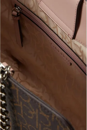 Miniatura 3 de Calvin Klein Bolso Finley Signature