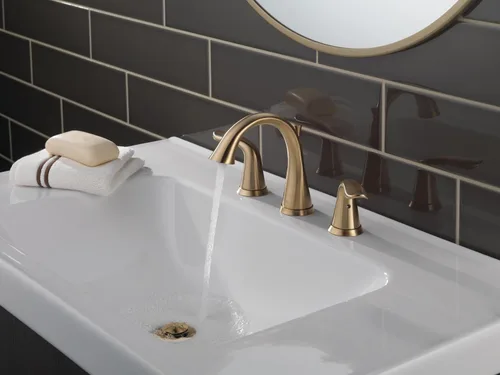 Miniatura 2 de Delta Faucet Lahara - Grifo de baño de 2 llaves con tecnología de sellado de diamante y ensamblaje del drenaje de metal, bronce champán
