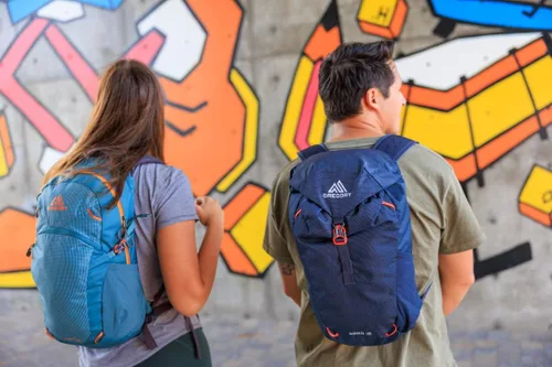 Miniatura 3 de Gregory Nano 16L Unisex Day Hiking/Commuter/Mochila de viaje activo, panel trasero transpirable, puerto de hidratación, tamaño grande, Moab Tan
