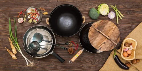 Miniatura 8 de ZhenSanHuan Wok de Hierro Martillado a Mano con Fondo Plano Apto para Inducción (32CM, Mango de Hierro)