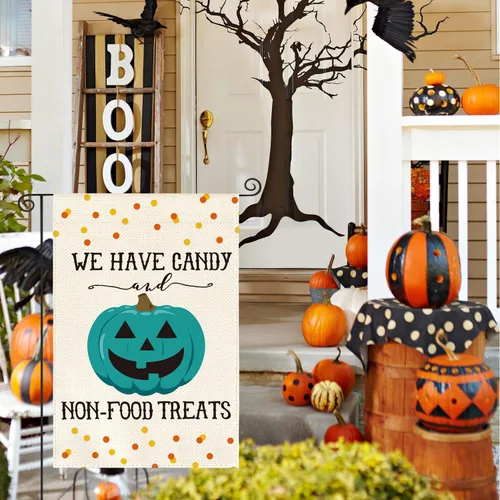 Miniatura 4 de AVOIN colorlife Bandera de jardín de calabaza verde azulado Jack-O'-Lantern de doble cara, con texto en inglés "We Have Candy Non-Food Treats