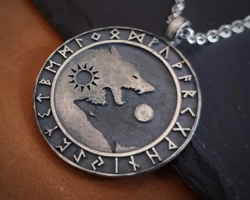 Miniatura 36 de Collar Yin Yang para hombre, joyería colgante de alta calidad de aspecto antiguo, regalos de Yin Yang, joyería vikinga para hombres