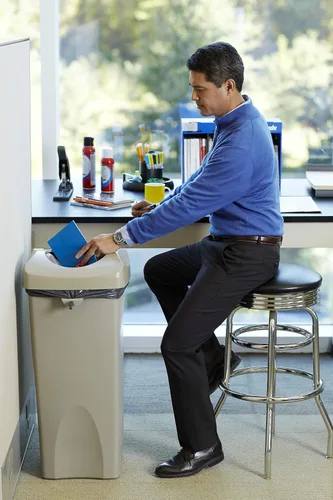 Miniatura 2 de Rubbermaid Commercial - bote de basura cuadrada intocable, Gris