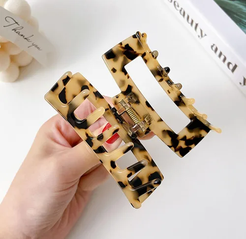 Miniatura 7 de 4 piezas de pinzas para el cabello, pasadores de cabello de acetato en forma de plátano, pinzas de mandíbula de mariposa francesa, horquilla