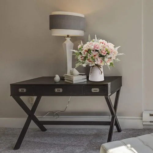Miniatura 7 de LESING Flores artificiales con jarrón para centros de mesa, flor de gardenia de seda falsa en decoración de jarrón para fiesta en casa oficina (rosa)