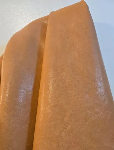 Miniatura 77 de NAT Leathers Muestras de colores marrones y tostados de nuestra piel sintética vegana por yarda, piel sintética 0.9 mm (5 cm de ancho x 5 cm)