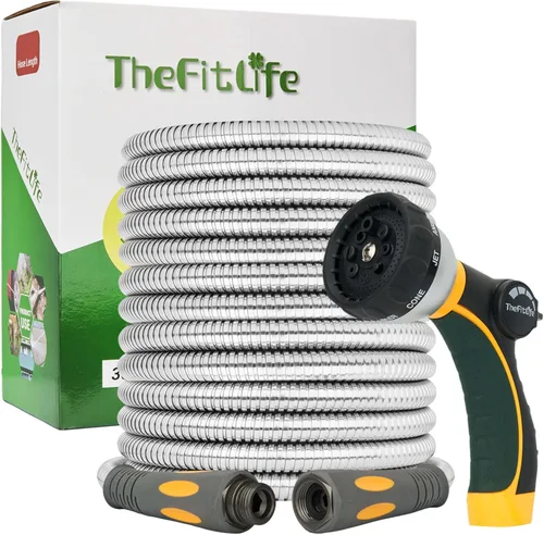 TheFitLife Manguera de jardín de metal flexible, manguera de agua ligera de acero inoxidable de 25 pies con accesorios sólidos y boquilla rociadora,