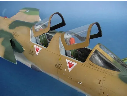 Miniatura 2 de Trumpeter 1/32 F105G Thunderchief Wild Weasel Avión